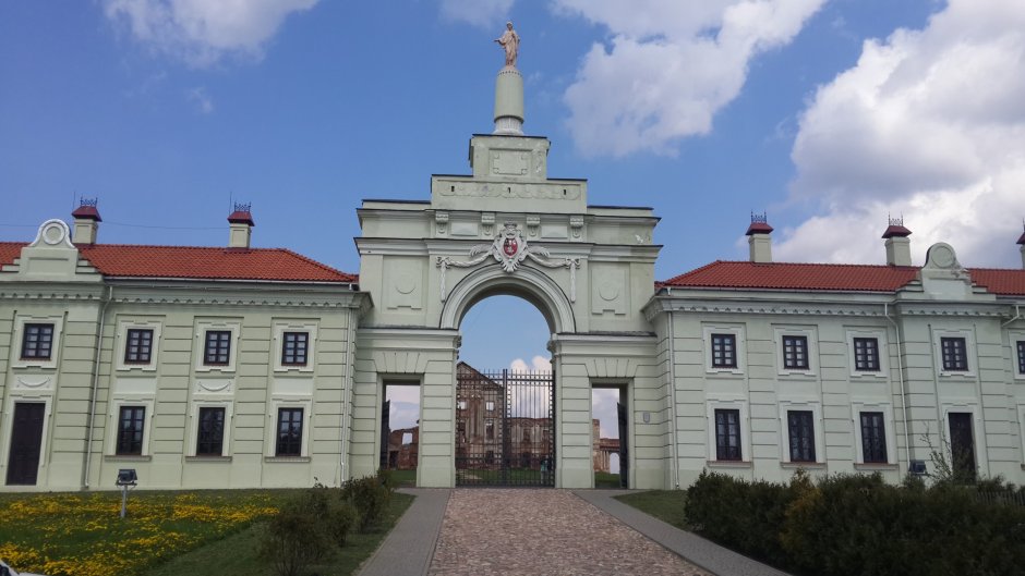 Дворец в Ружанах реконструкция