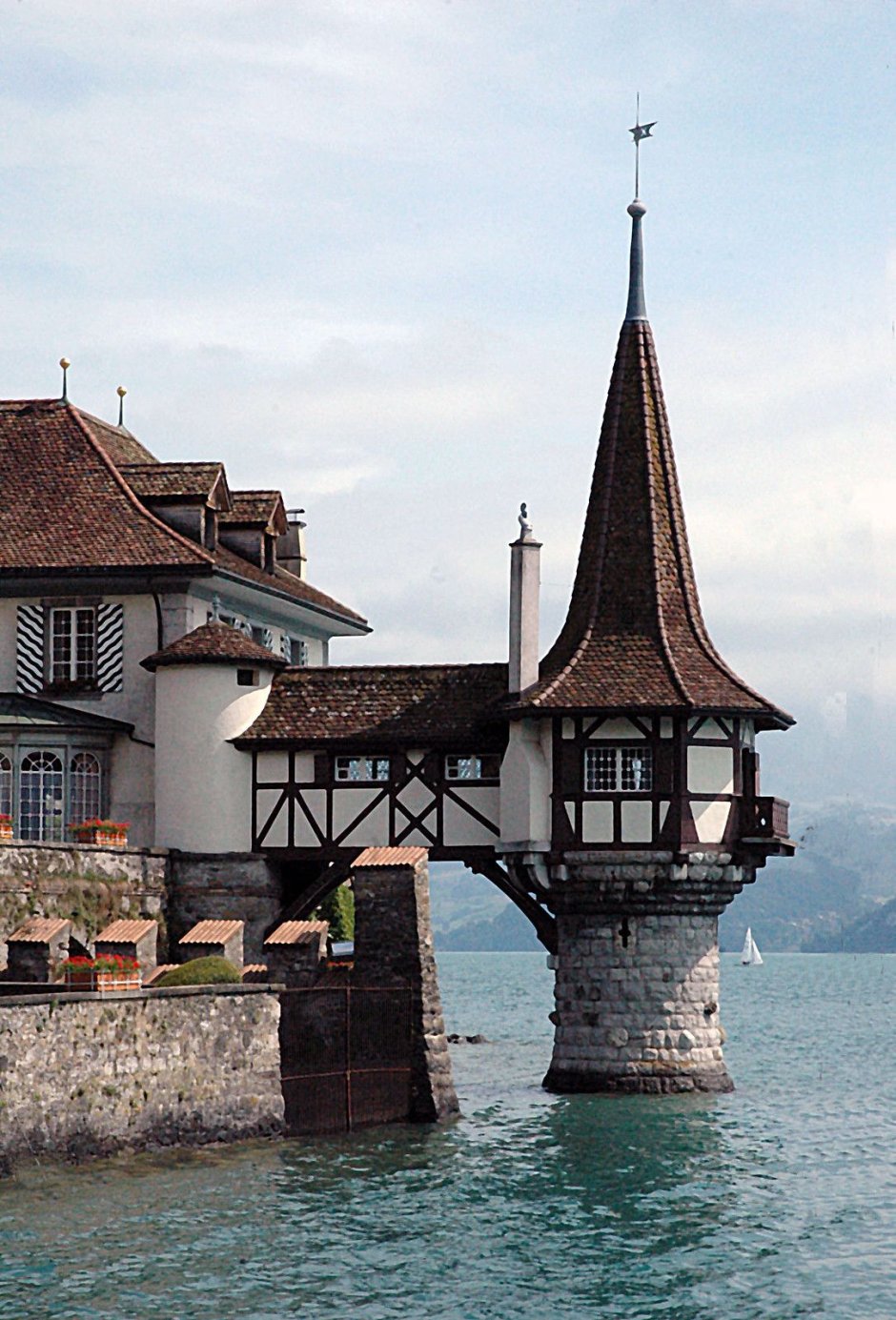 Spiez Castle Швейцария