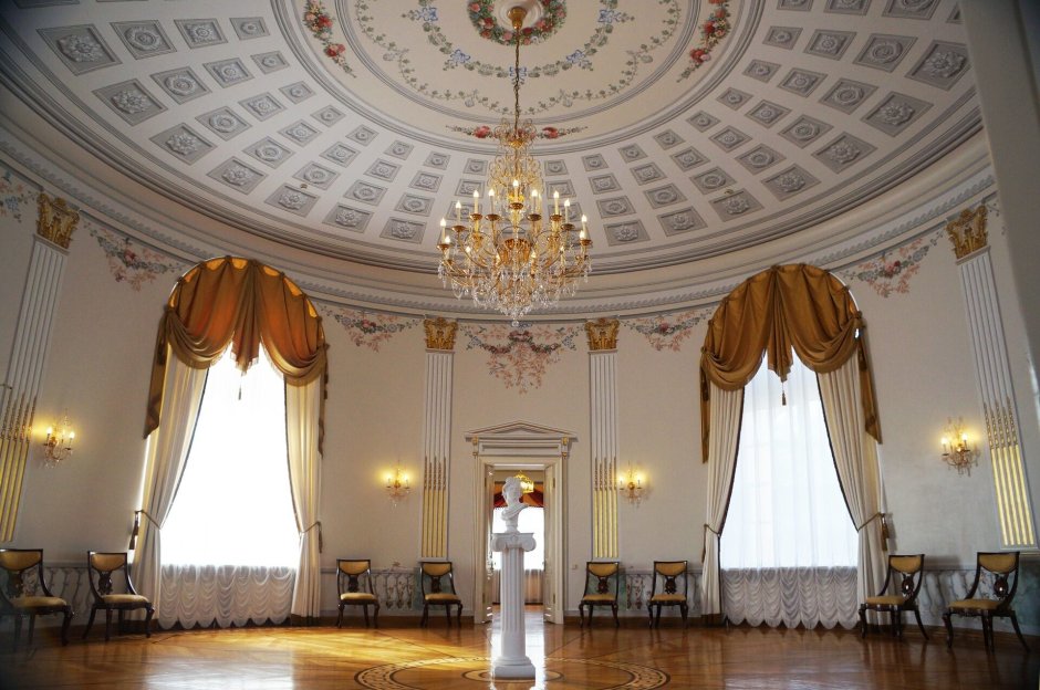 Розовый зал дворца н.а. Дурасова