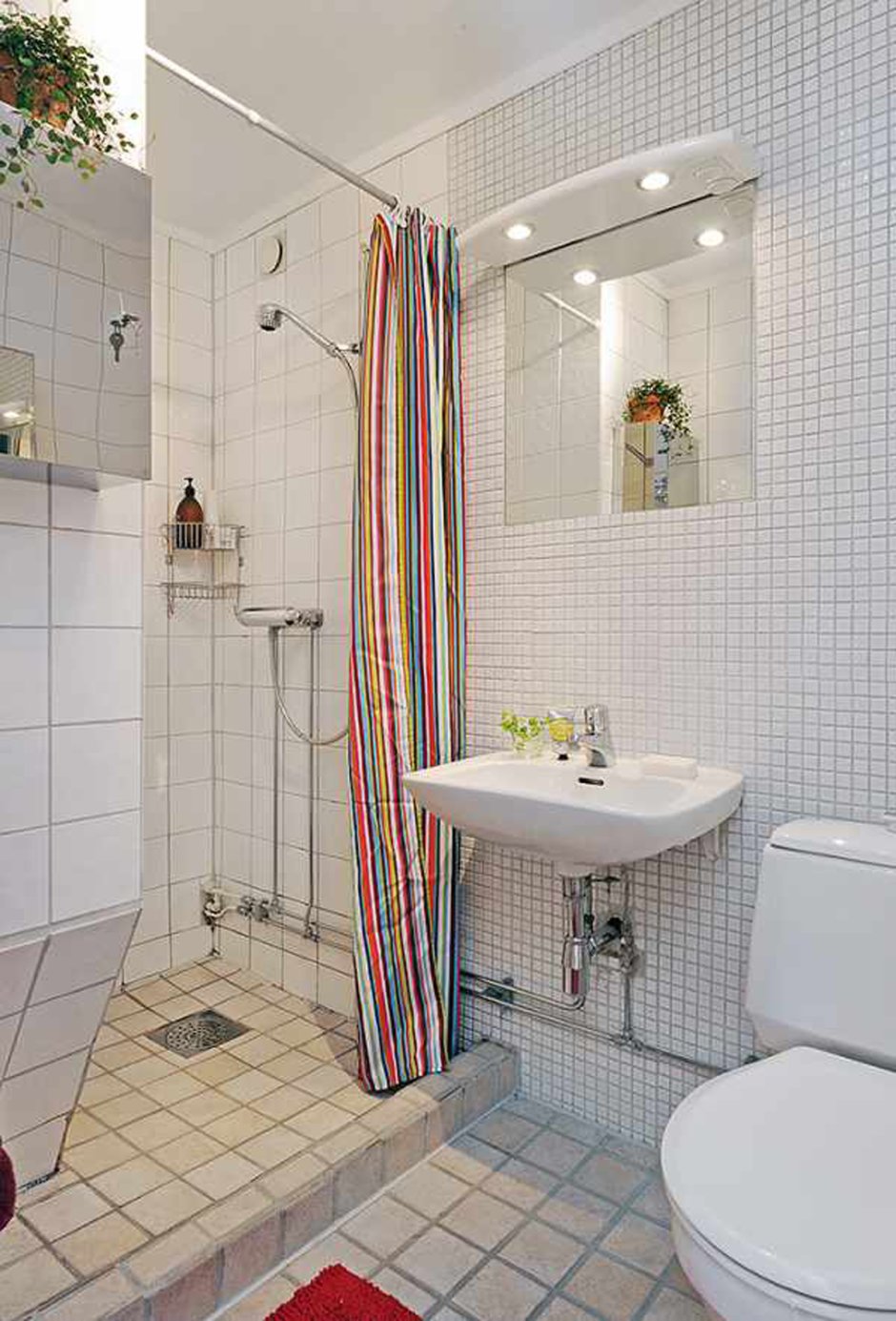 Стильная ванная комната с перегородкой