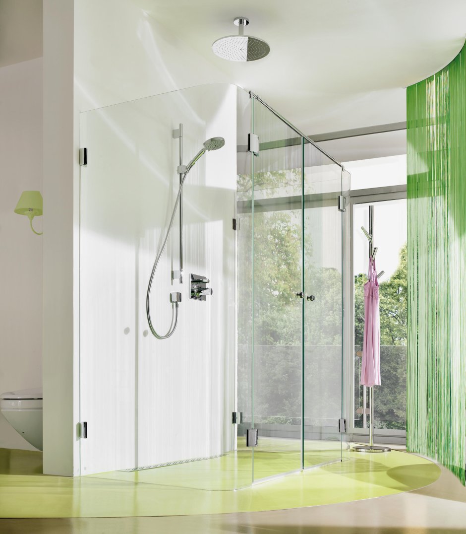 Дизайн ванной комнаты с душевой шторкой