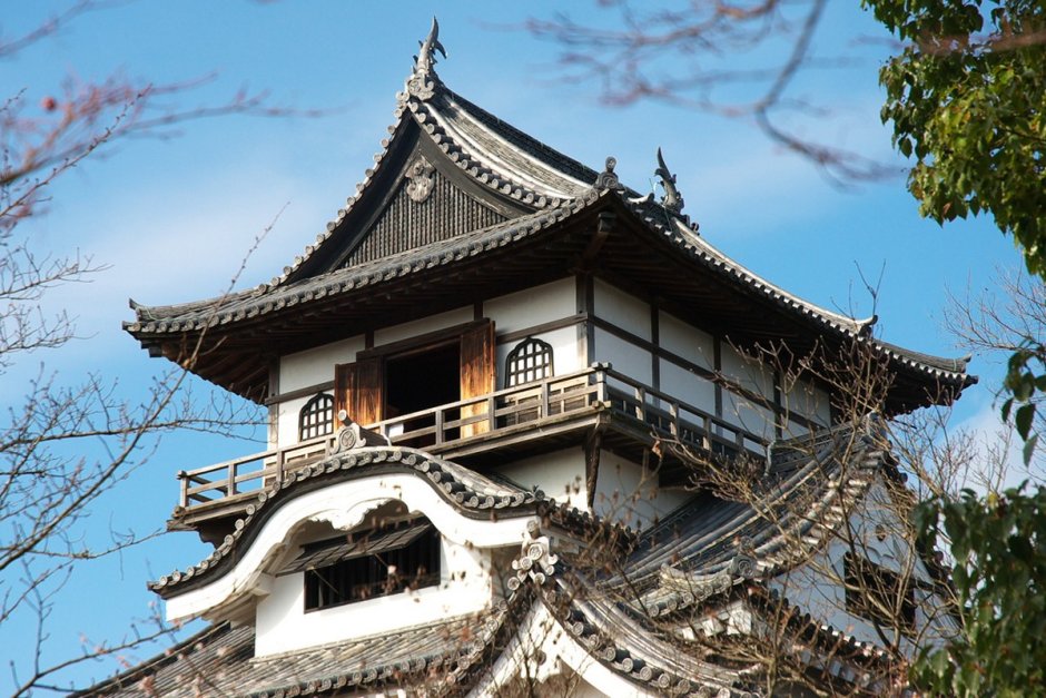 Японский феодальный замок дворец Инуяма