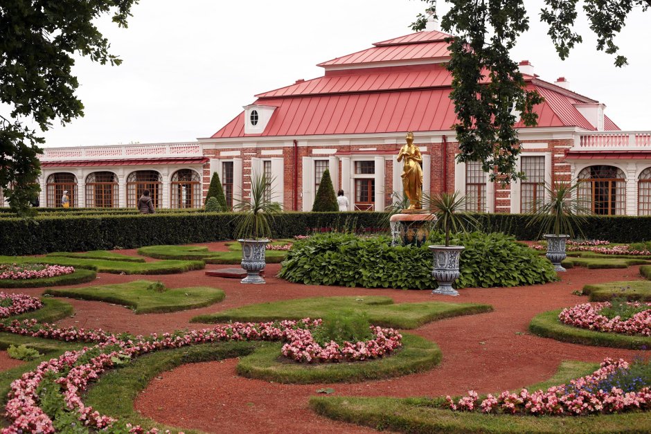 Петергоф в Санкт-Петербурге Эрмитаж