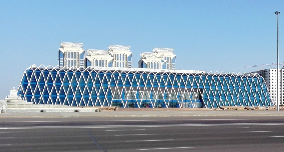 Дворец независимости Астана