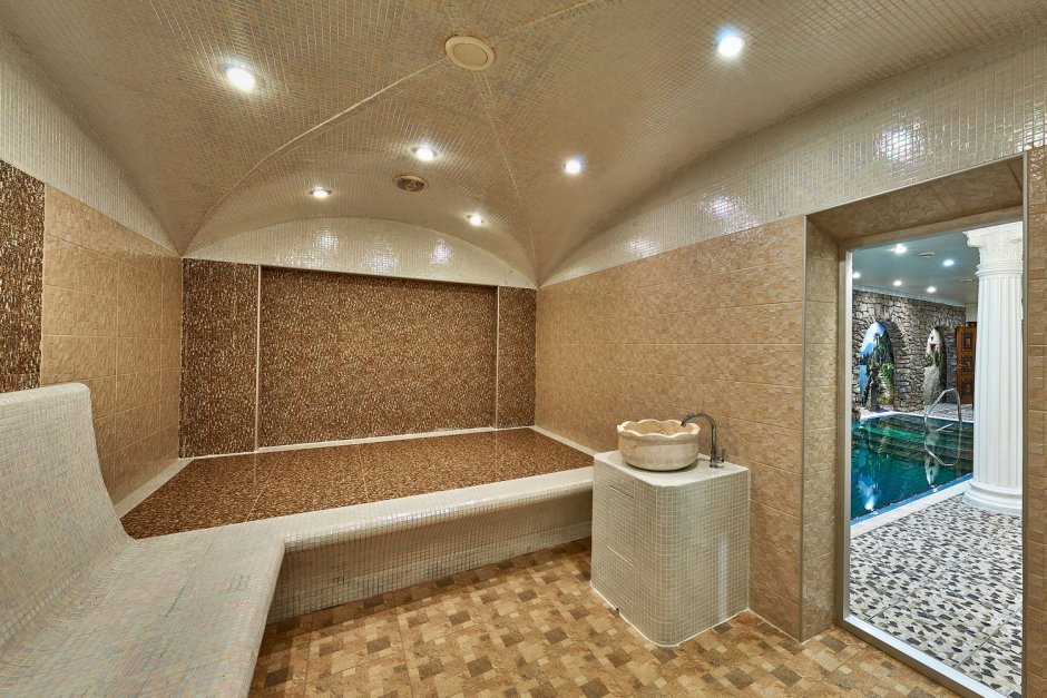 Замок в долине, Пермь, улица Спешилова, 111
