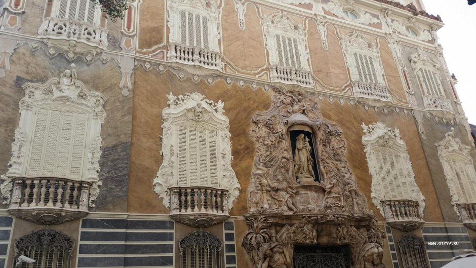 Дворец маркизов дос Агуас. XVII В. Валенсия. Испания