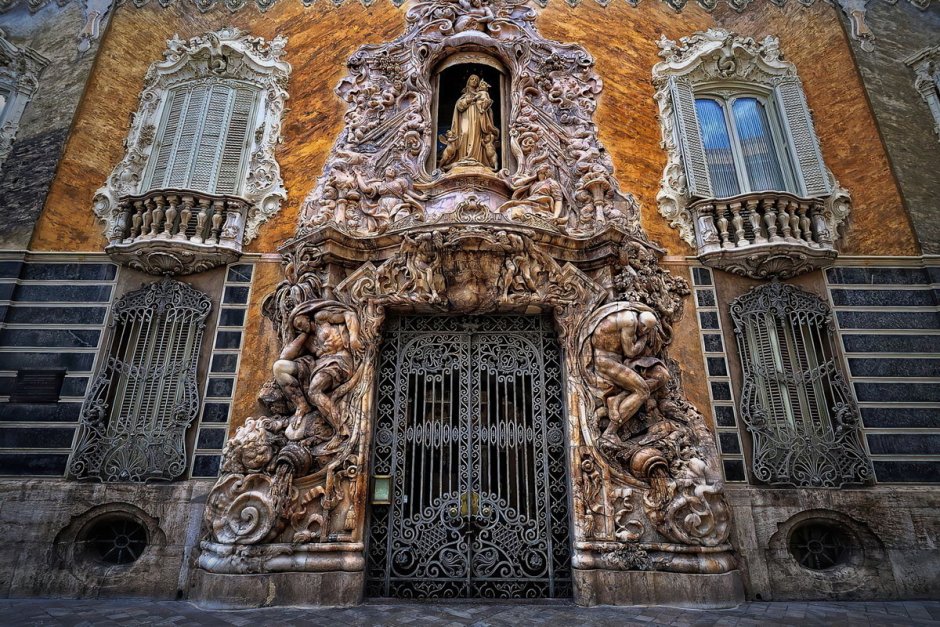 Дворец дос Агуас в Валенсии