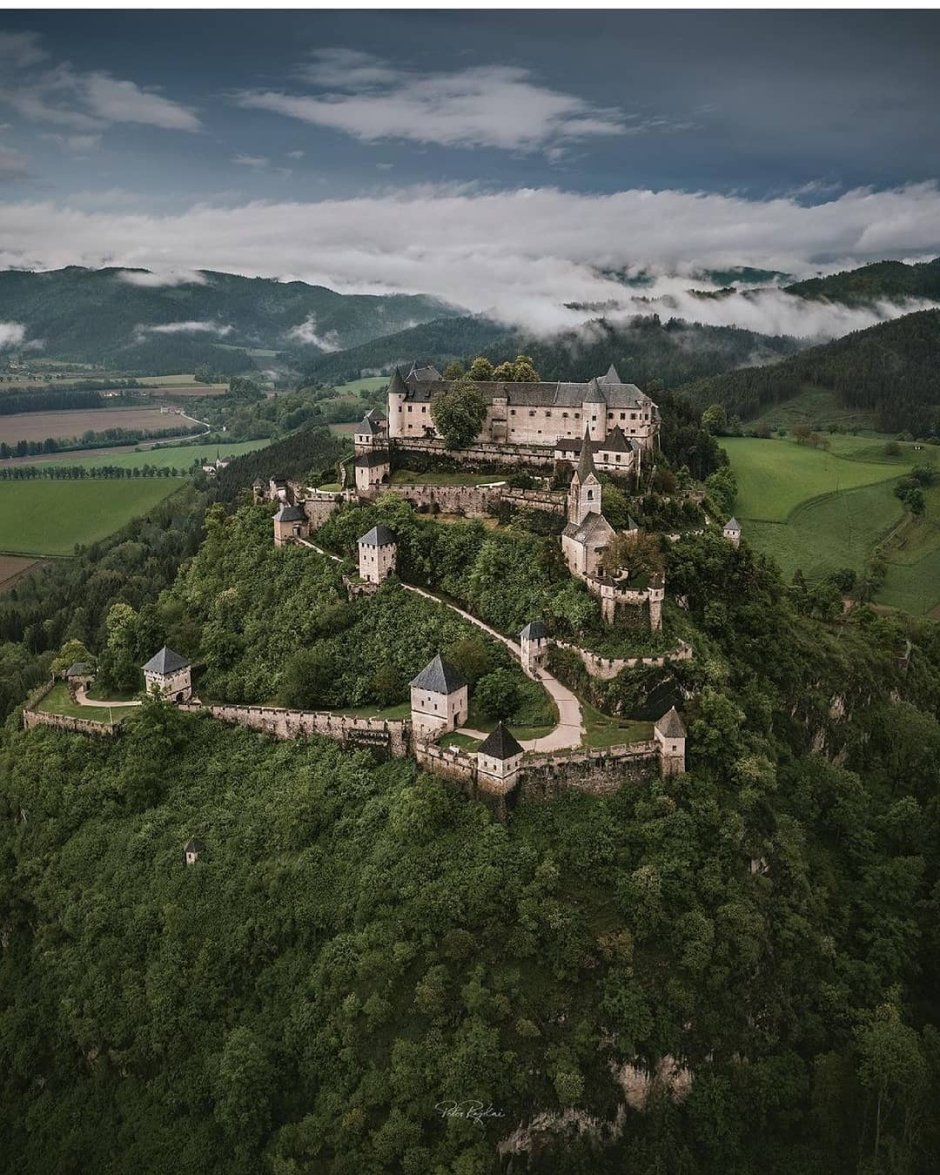 Замок Хохостервиц в Каринтии