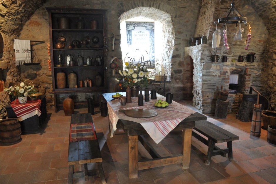 Кухня в стиле средневекового замка