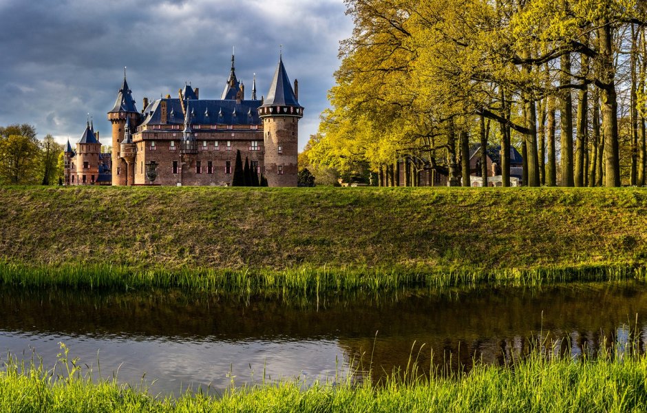 Замок Бинненхоф (г. Гаага) Нидерланды