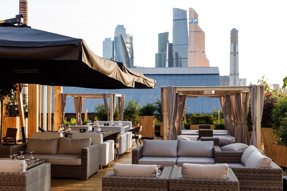 Терраса Plaza Garden Cafe