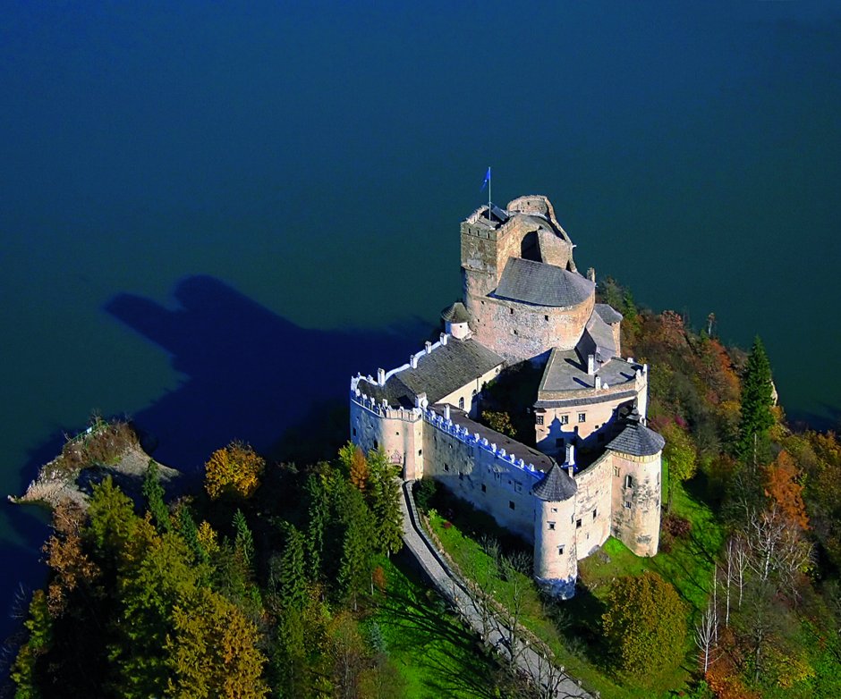 Замок нидзитце в Польше