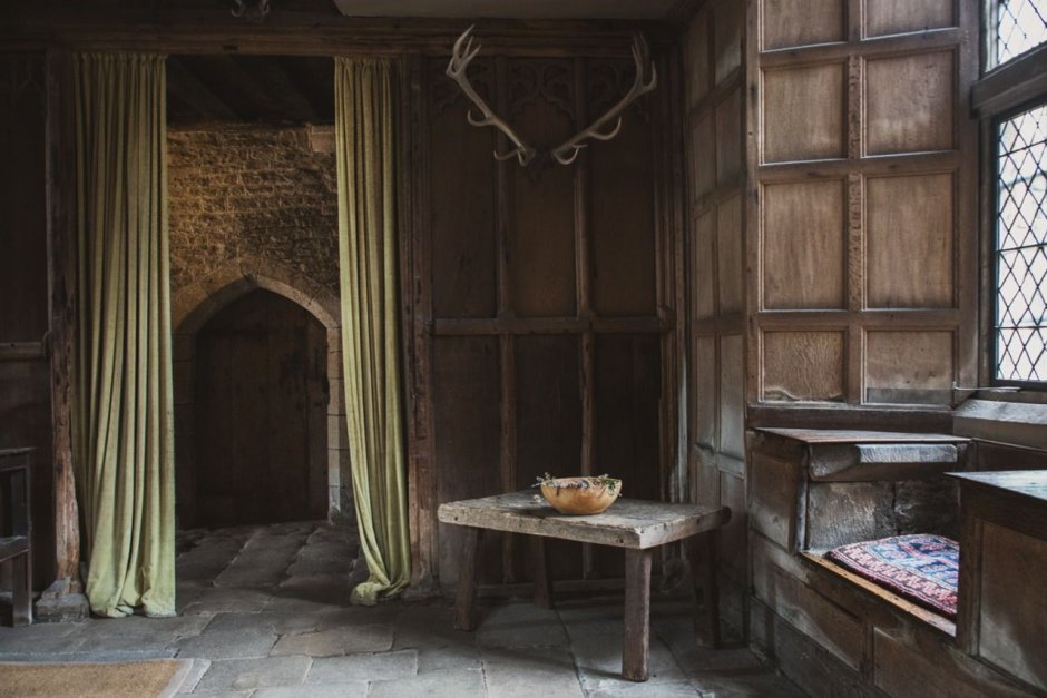 Комната средневековья