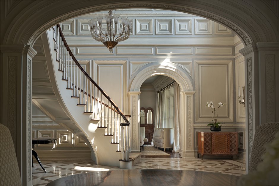 Лестница из мрамора