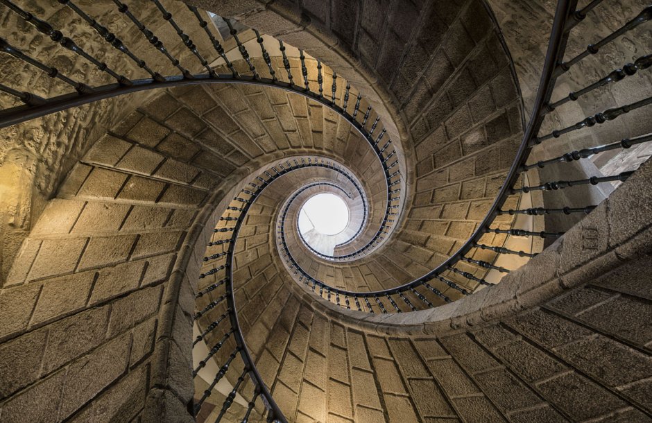 Замок Шамбор лестница Леонардо да Винчи