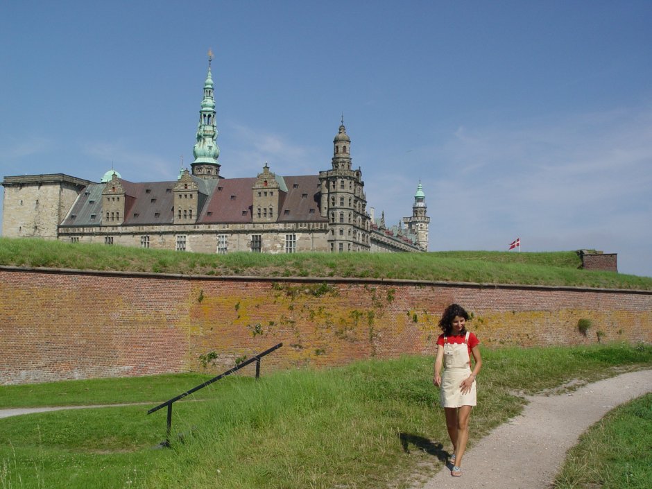 Замок Эльсинор Дания