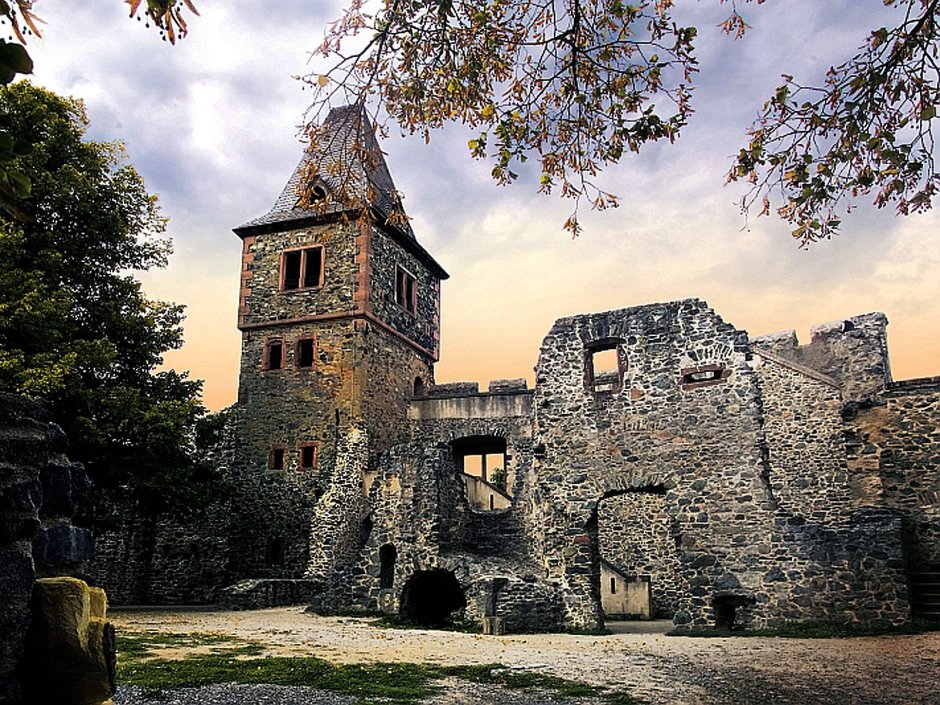 Замки Германии замок Франкенштейн