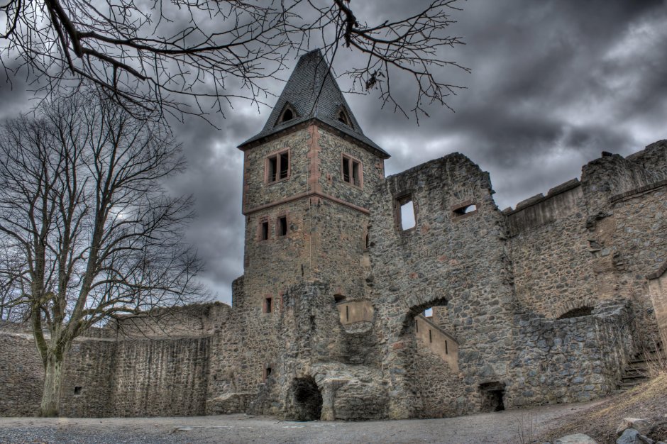 Замок Франкенштейна в Дармштадте