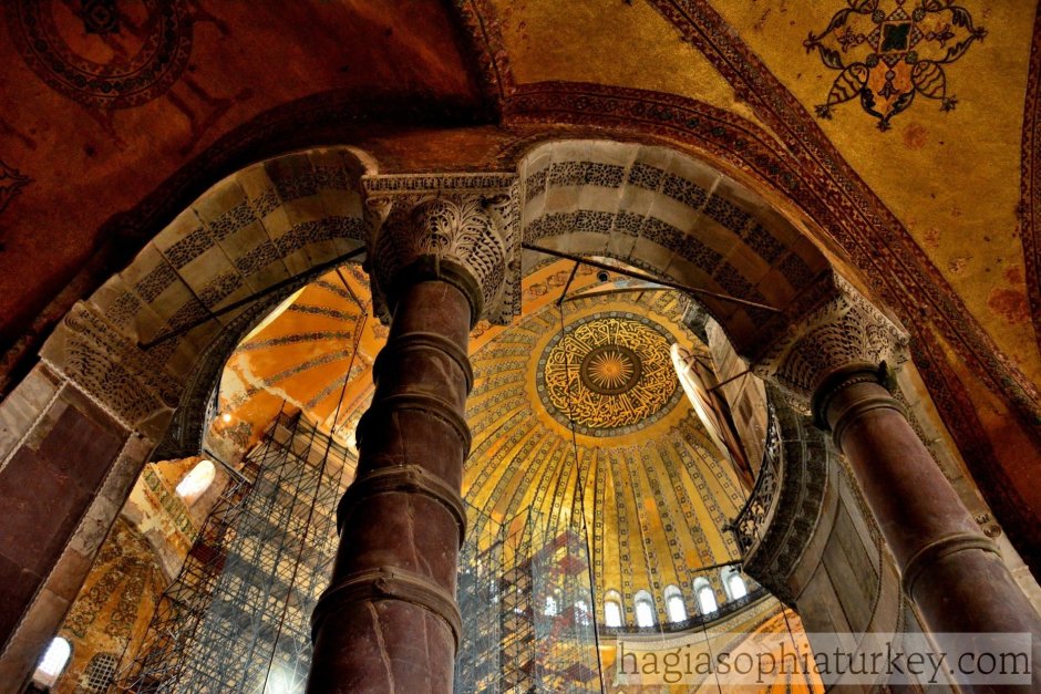 Храм Софии в Константинополе ( Стамбул)