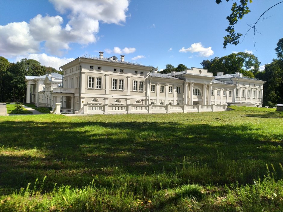 Дворец Luxury Antonovich