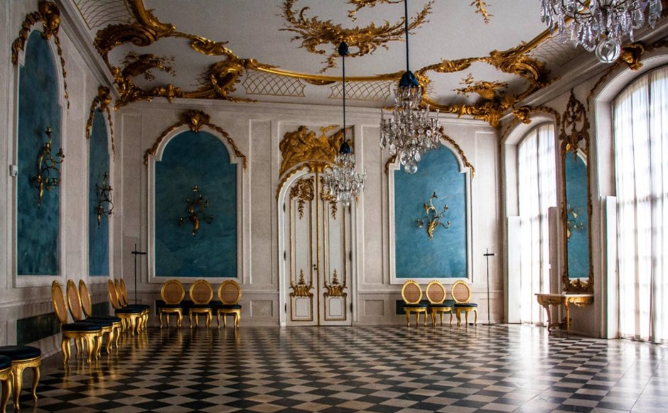 Дворец Luxury Antonovich