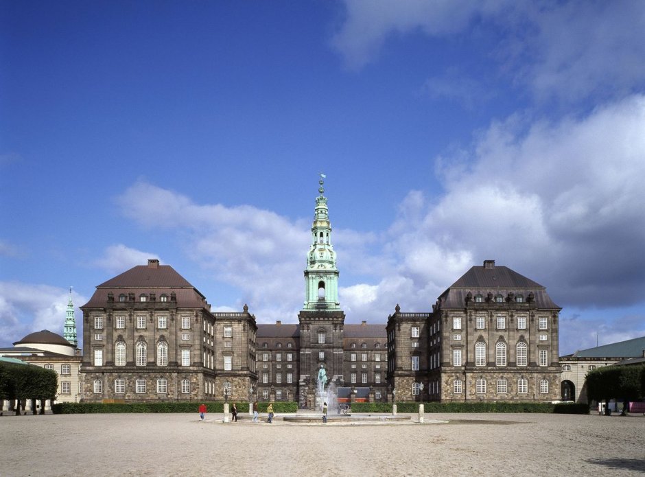 Дания дворец Кристиансборг