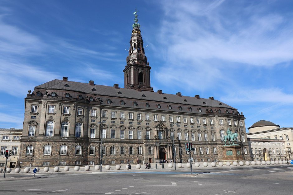 Парламент Дании