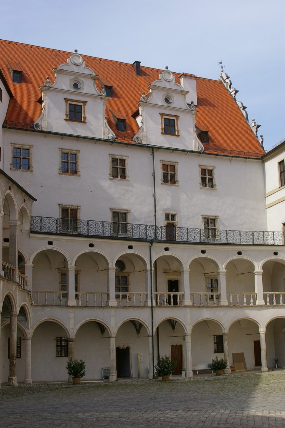 Замок Нойбург, Бавария