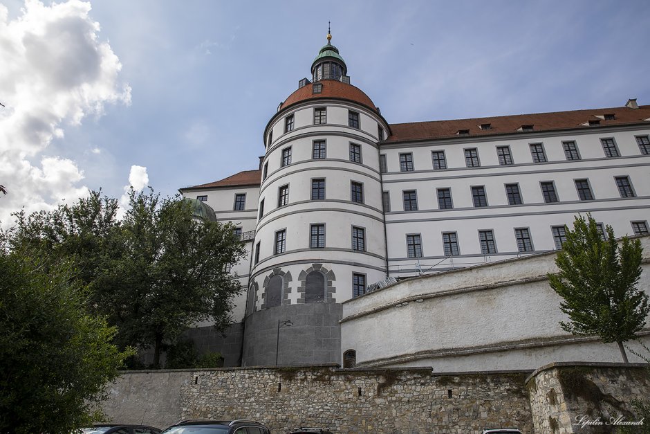 Замок Нойбург, Бавария