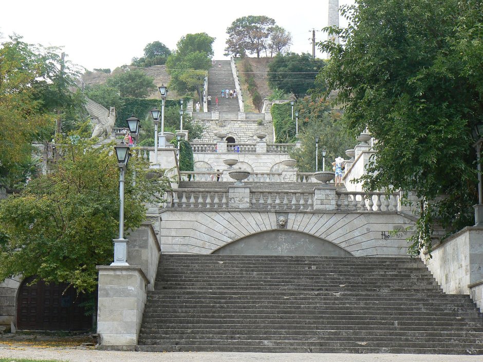 Лестница на горе Митридат в Керчи
