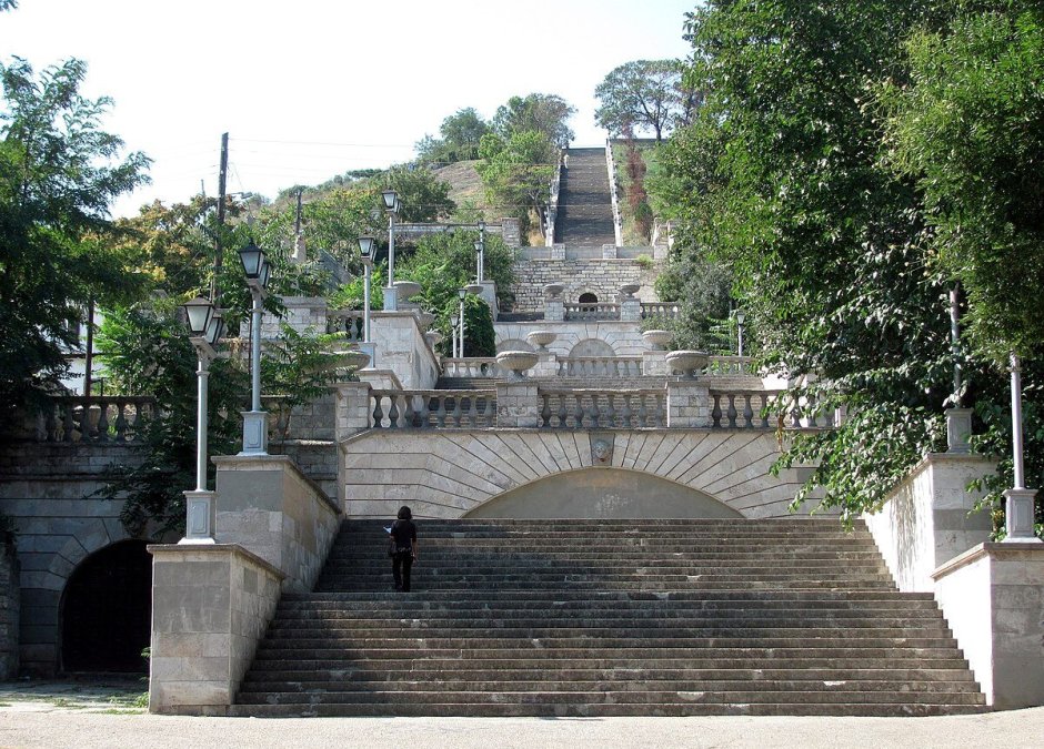 Комплекс лестниц на горе Митридат Керчь вид сверху