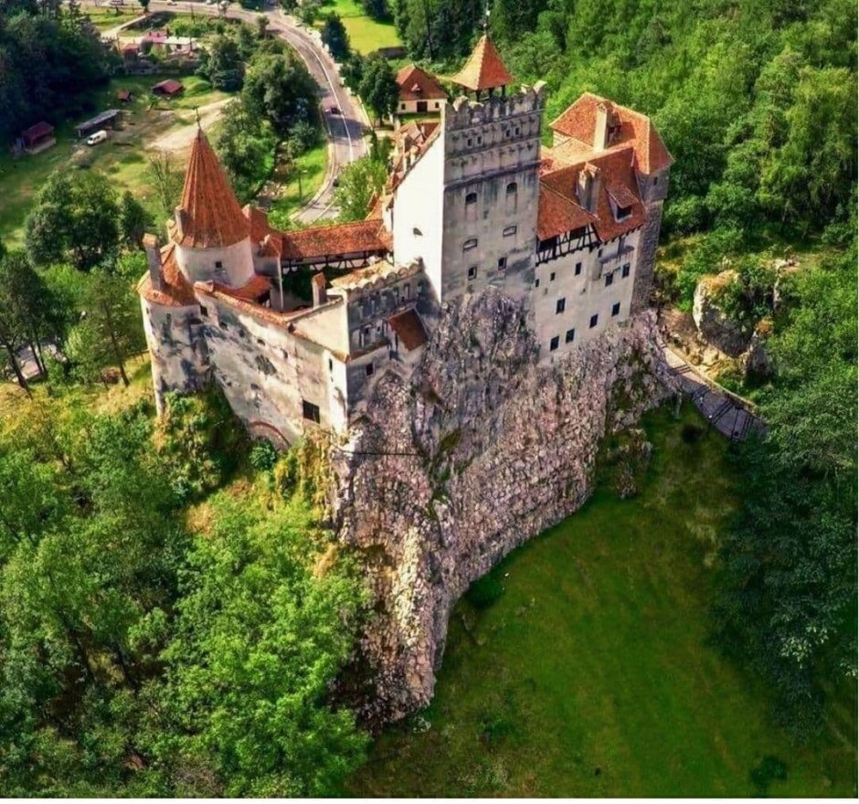 Замок графа Дракулы в Румынии 3д