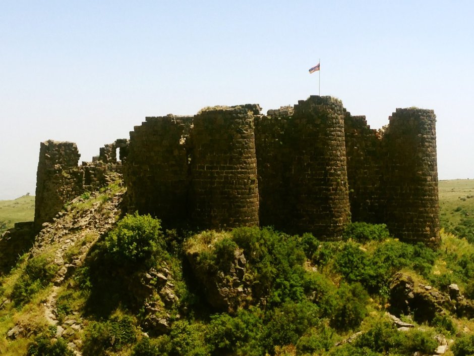 Крепость Амберд Армения высота над уровнем моря