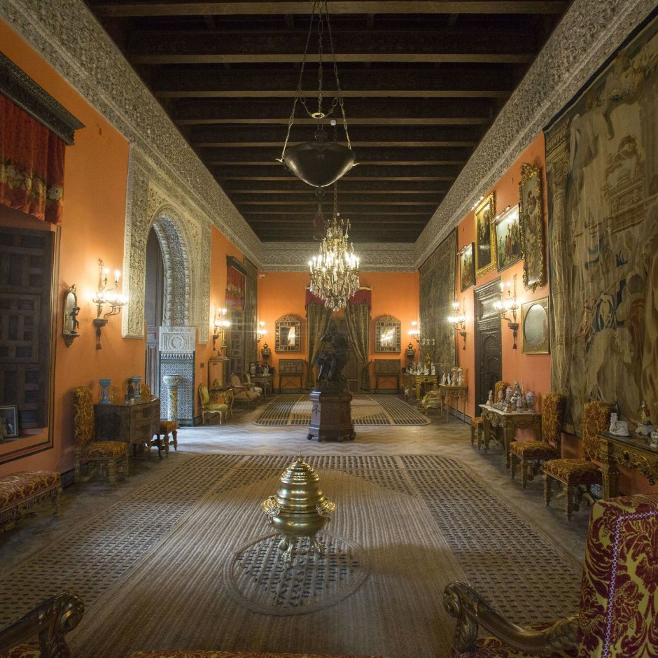 Дворец Дуэньяс в Севилье