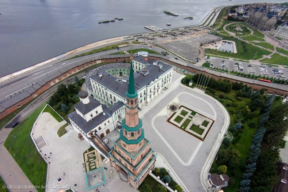 Казанская Падающая башня Сююмбике