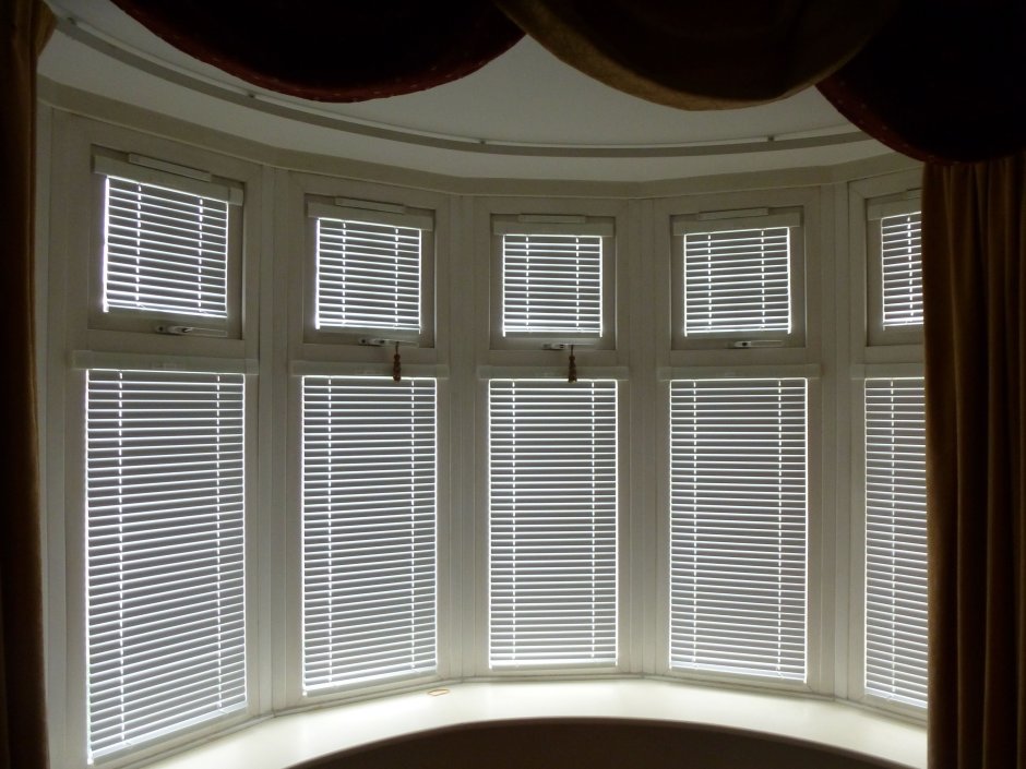 Hunter Douglas Roller Blind