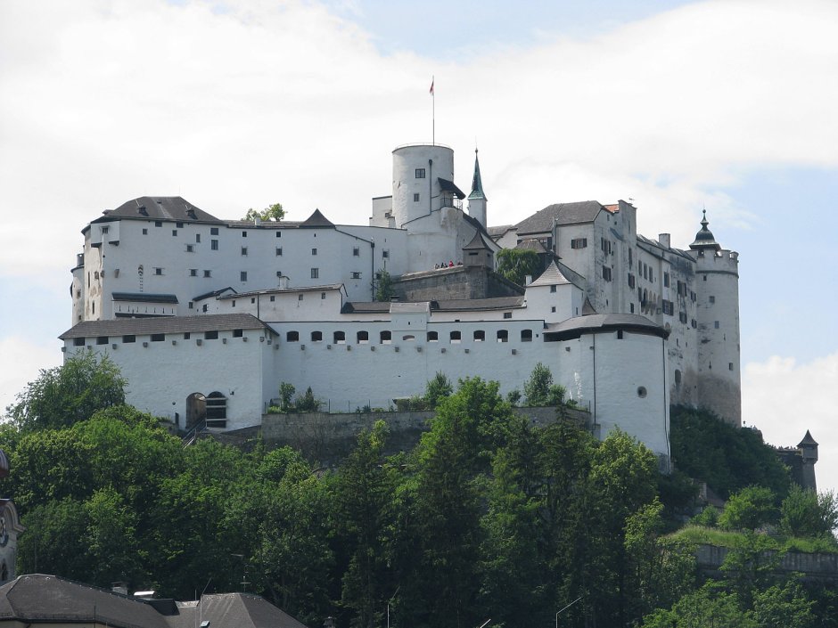 Замок хоэнзальцбург