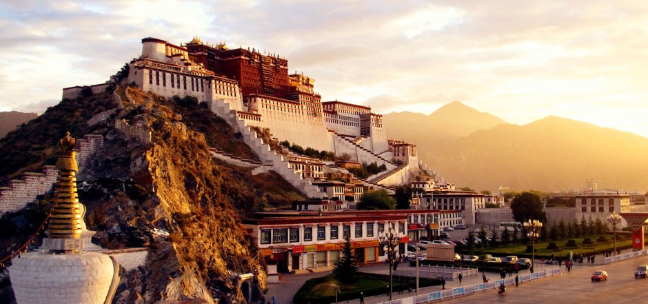 Дворец Потала - резиденция Далай-ламы