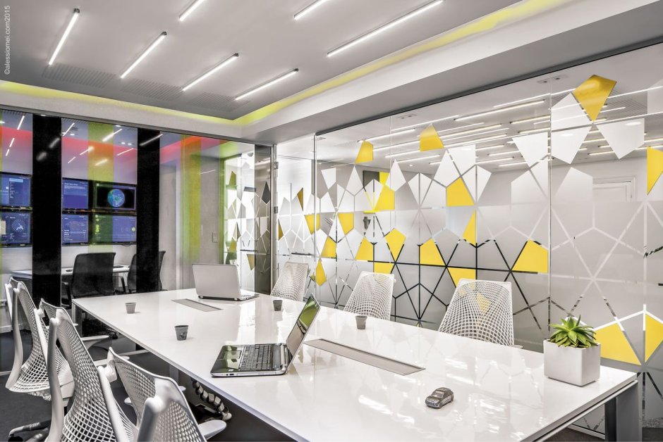 Декор интерьера офиса