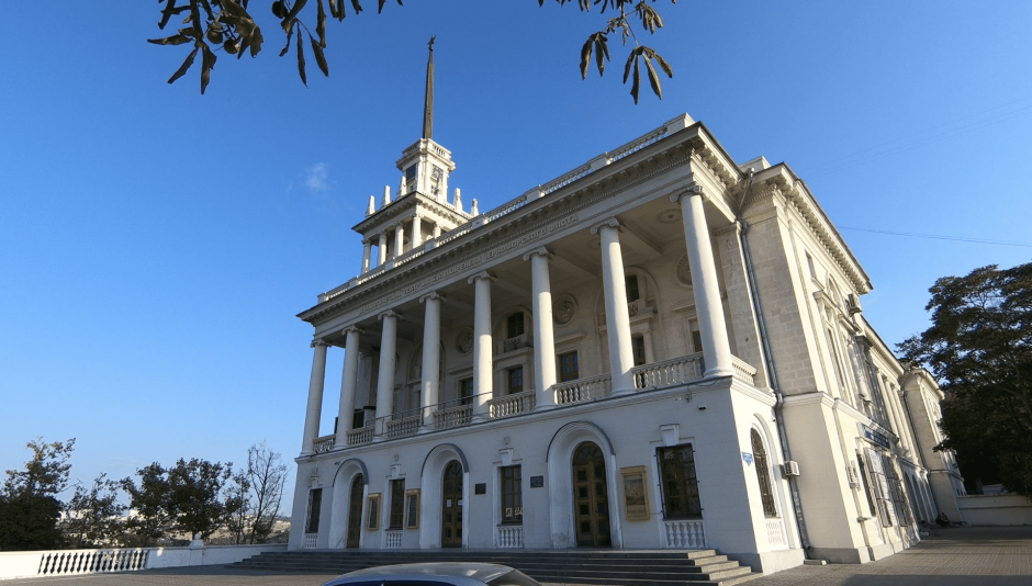 Театр Лавренева Севастополь