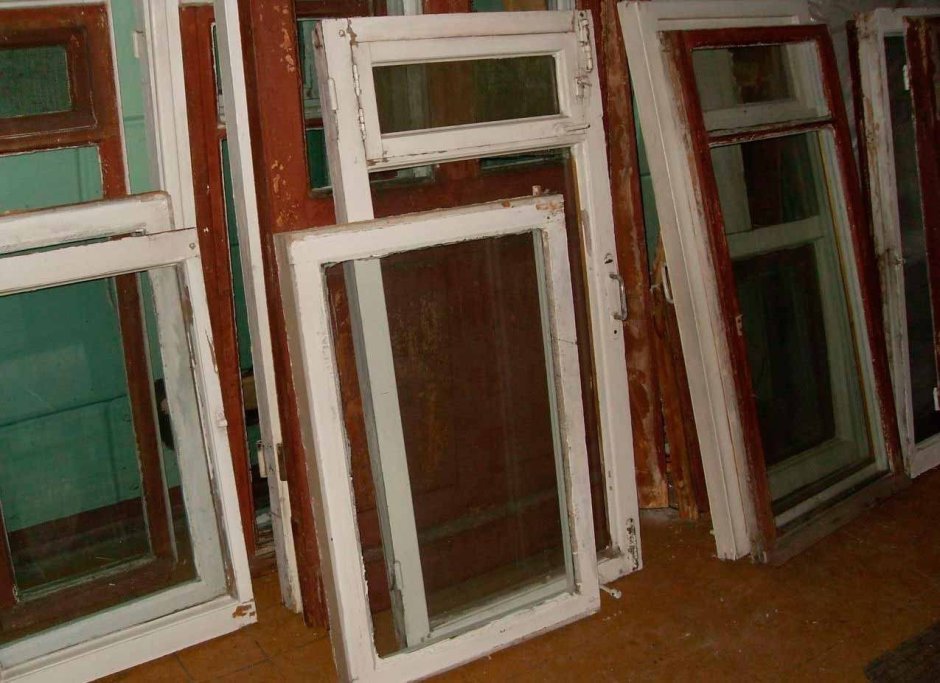 Рулонные шторы на окно с форточкой