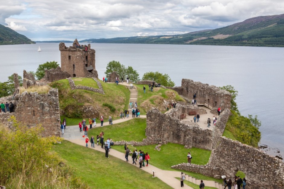 Шотландская крепость-башни