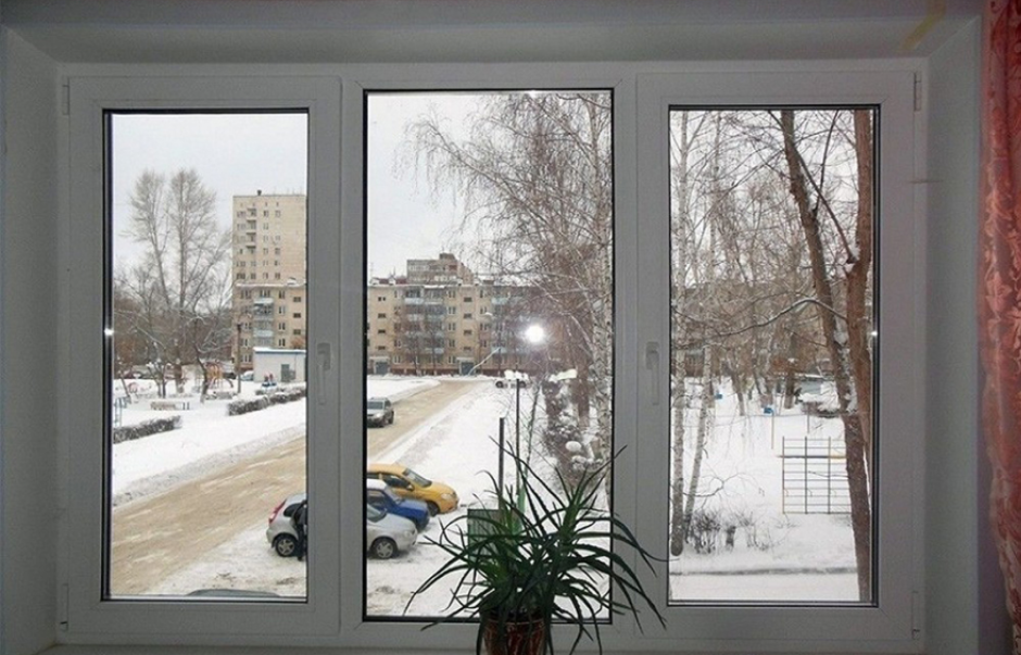 Окно в квартире