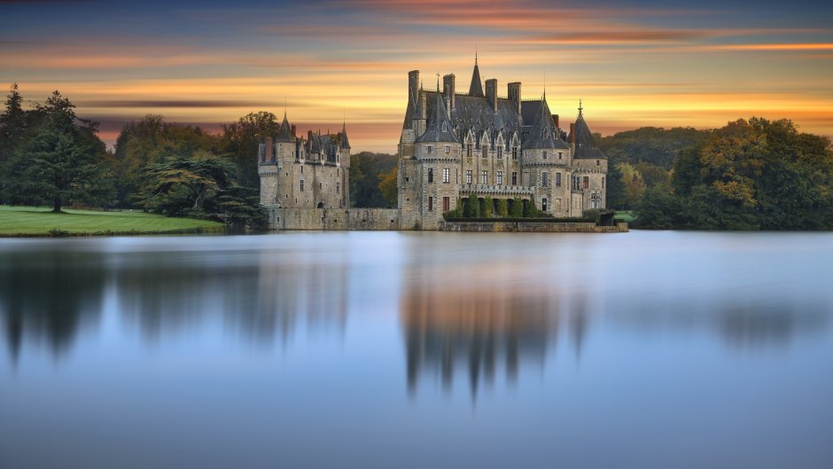 Замок ла Бретеш Франция