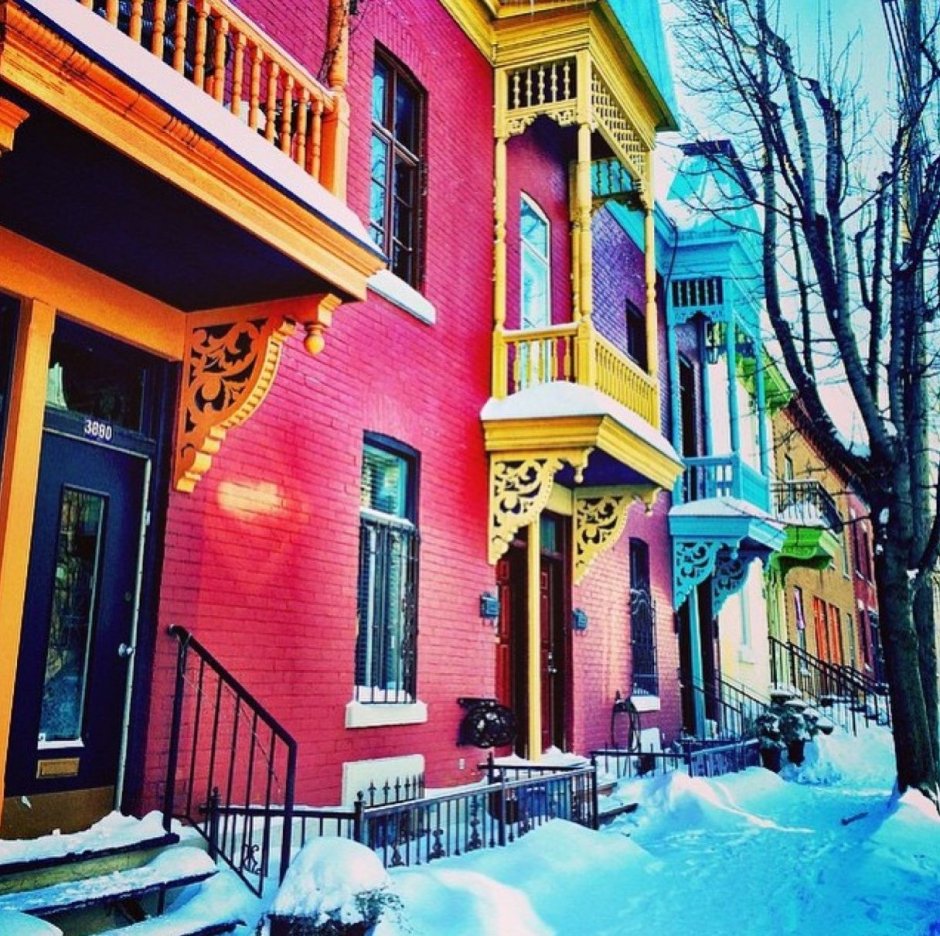 Цветные домики в Монреале