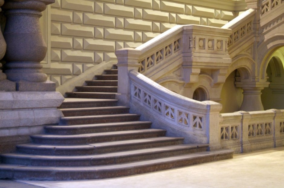 Лестница для детей к дворцу