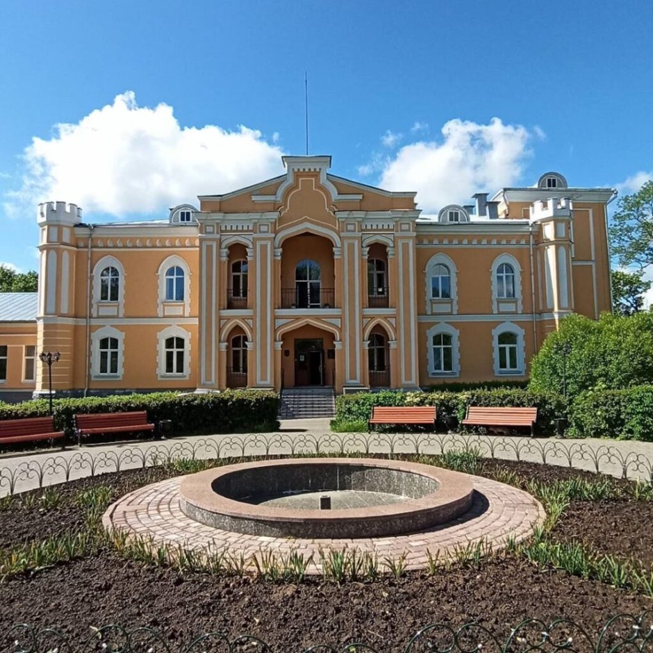 Дворец Чапских в Прилуках