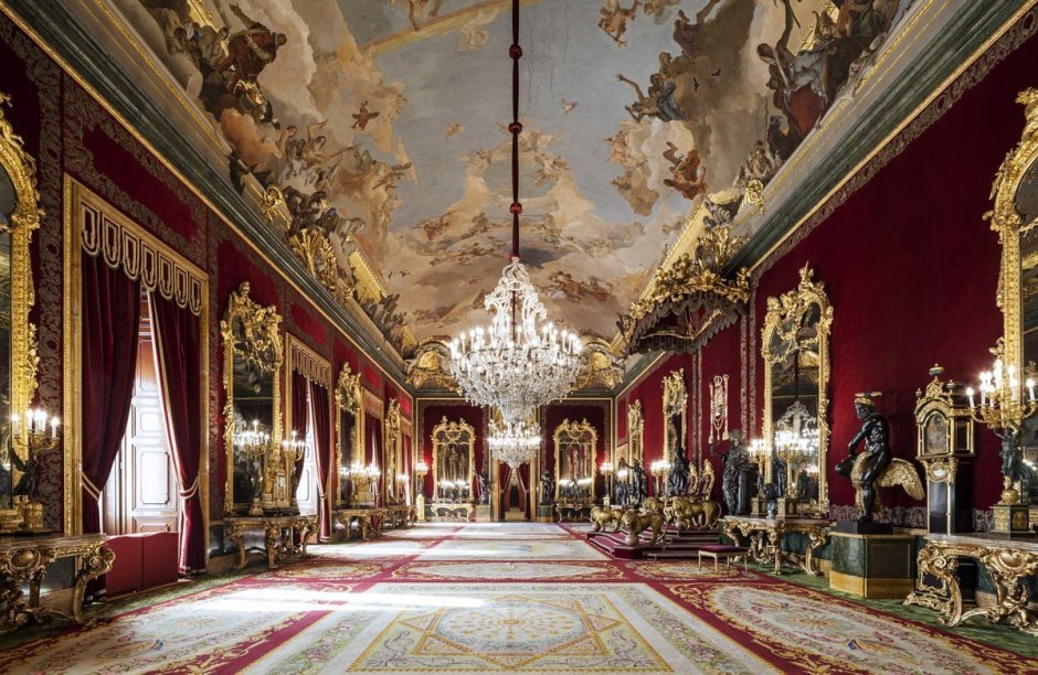 Версальский дворец Луи лево