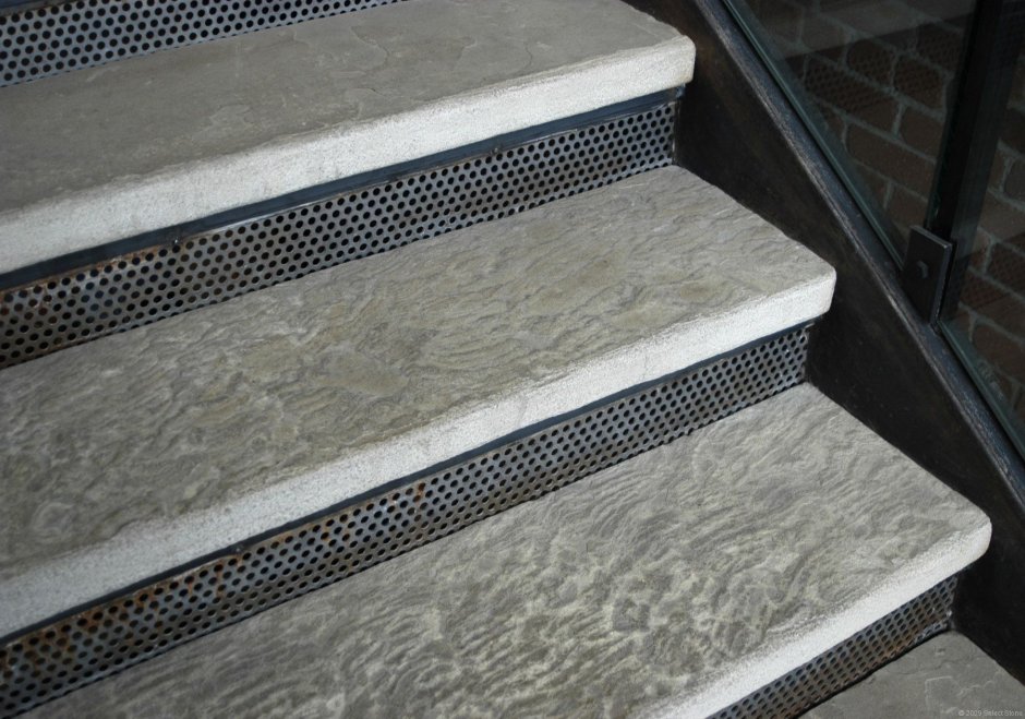 Проступи для лестниц бетонные