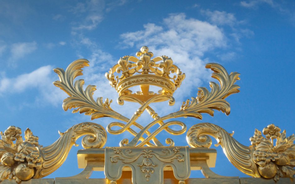 Корона Версаль